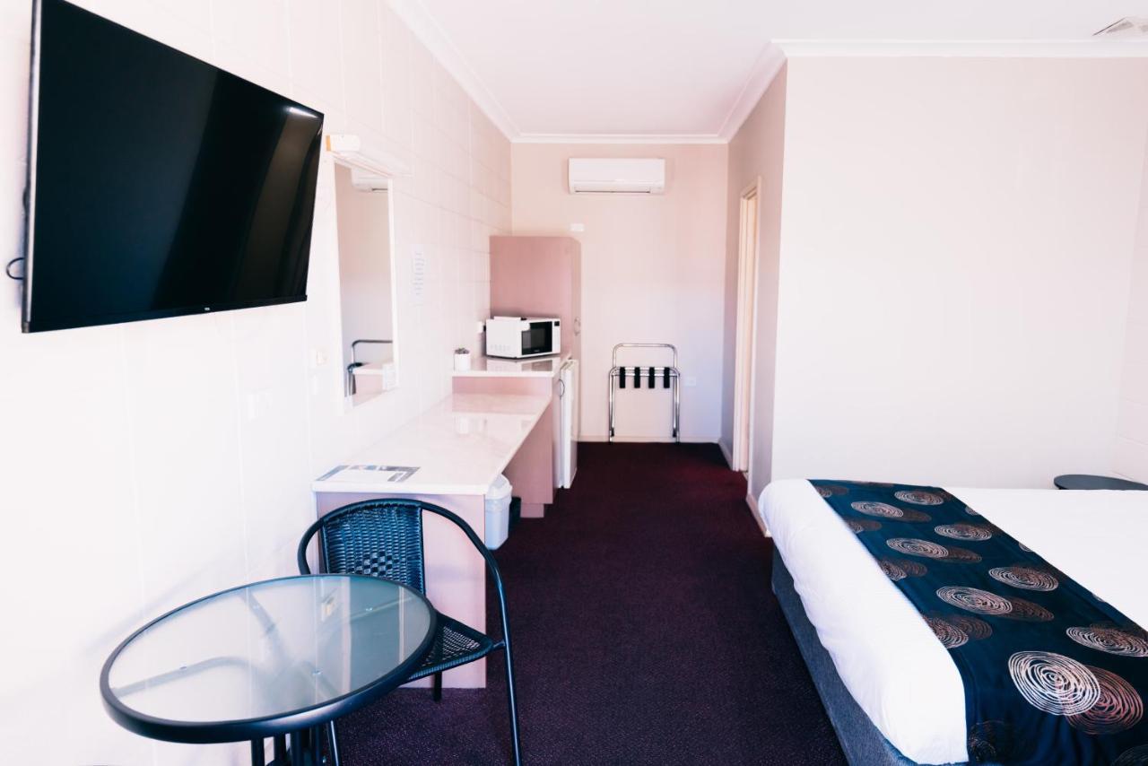 Motel Poinsettia Port Augusta Exteriör bild